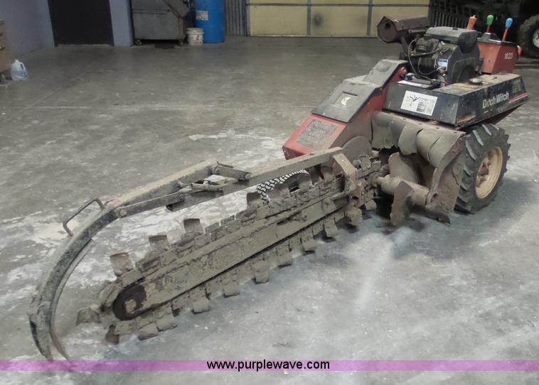 image for item BH9410 Ditch Witch 1820H trencher