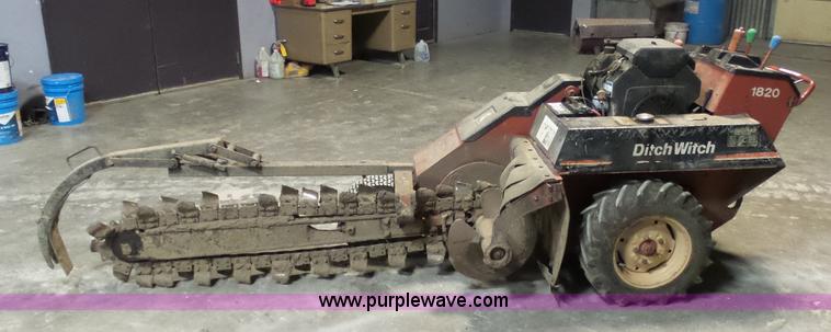 image for item BH9410 Ditch Witch 1820H trencher