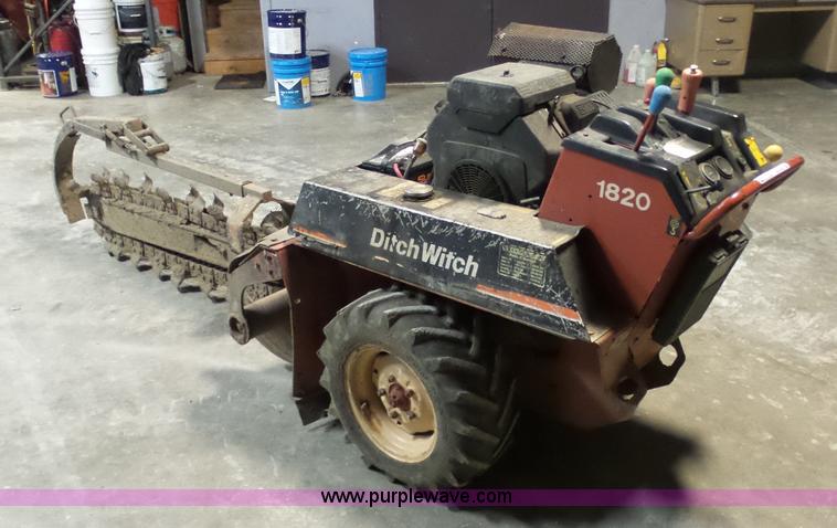 image for item BH9410 Ditch Witch 1820H trencher