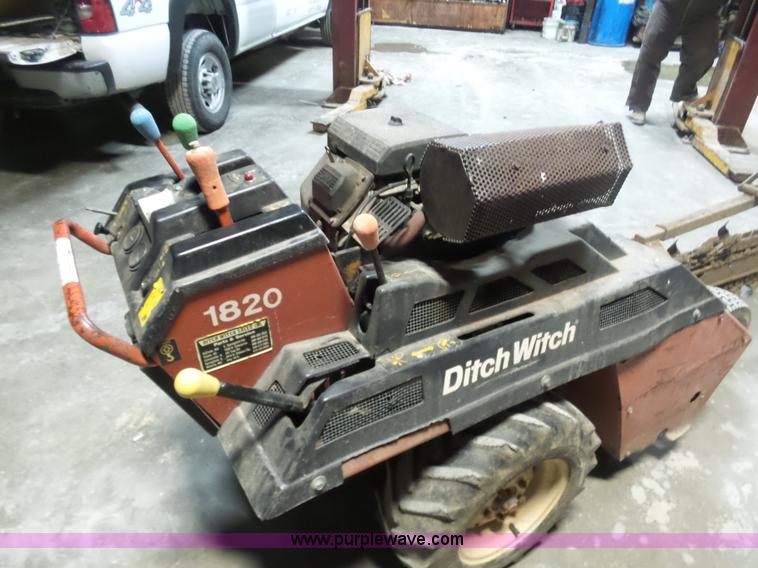 image for item BH9410 Ditch Witch 1820H trencher