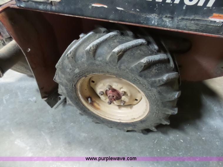 image for item BH9410 Ditch Witch 1820H trencher