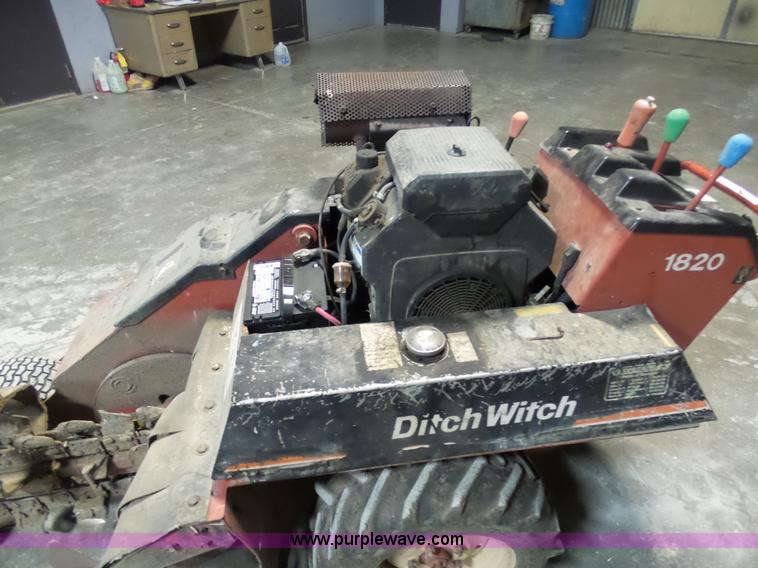 image for item BH9410 Ditch Witch 1820H trencher