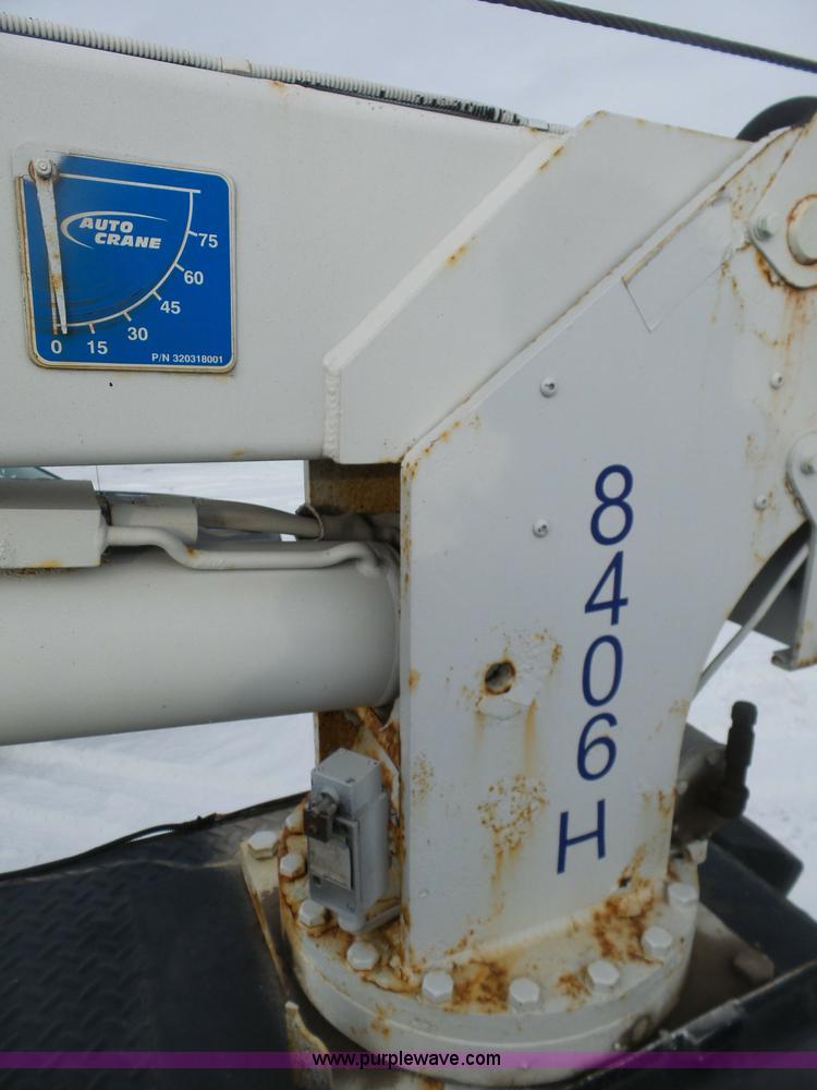 image for item BH9436 2004 Ford F650 Super Duty service truck with crane