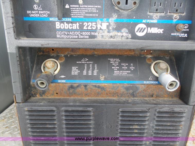 image for item BH9436 2004 Ford F650 Super Duty service truck with crane