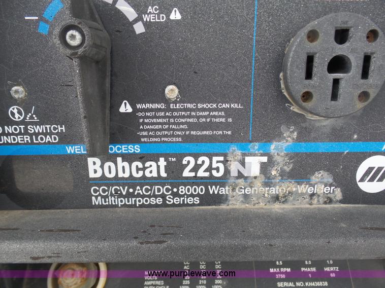 image for item BH9436 2004 Ford F650 Super Duty service truck with crane