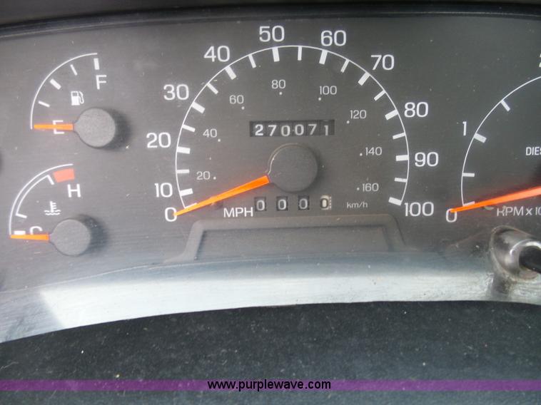 image for item BH9436 2004 Ford F650 Super Duty service truck with crane