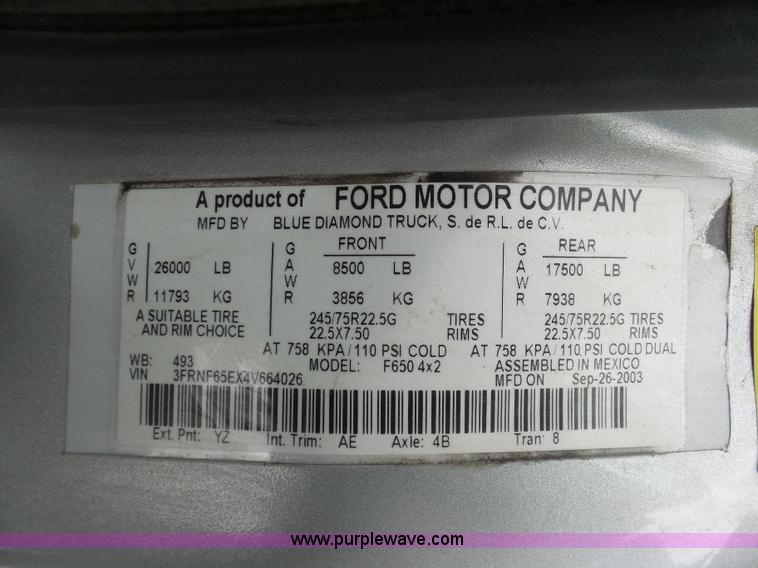 image for item BH9436 2004 Ford F650 Super Duty service truck with crane