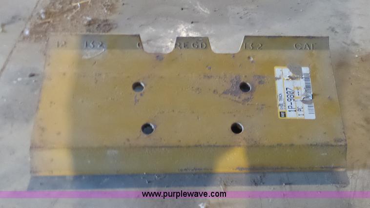 image for item BL9672 (50) Caterpillar dozer track pads