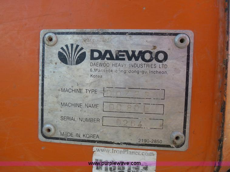 image for item F1161 2000 Daewoo DD80L dozer