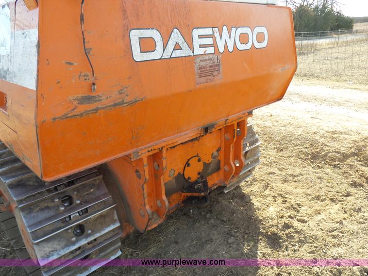 image for item F1161 2000 Daewoo DD80L dozer