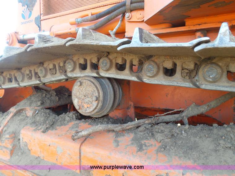 image for item F1161 2000 Daewoo DD80L dozer