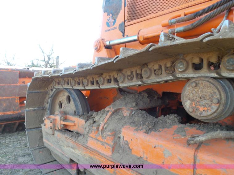 image for item F1161 2000 Daewoo DD80L dozer