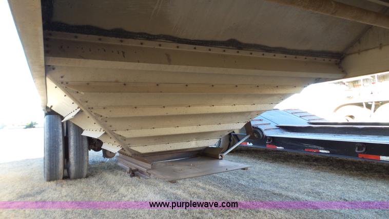 image for item J1278 1983 Chamberlin JAGH-700 double hopper grain trailer