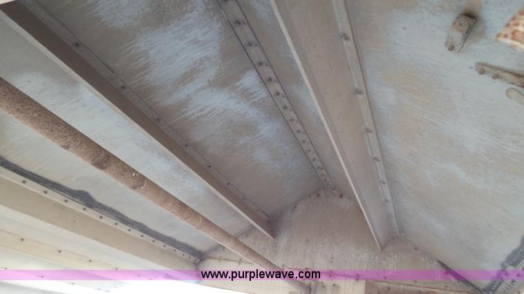 image for item J1278 1983 Chamberlin JAGH-700 double hopper grain trailer