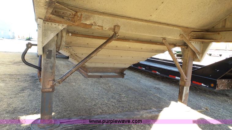 image for item J1278 1983 Chamberlin JAGH-700 double hopper grain trailer