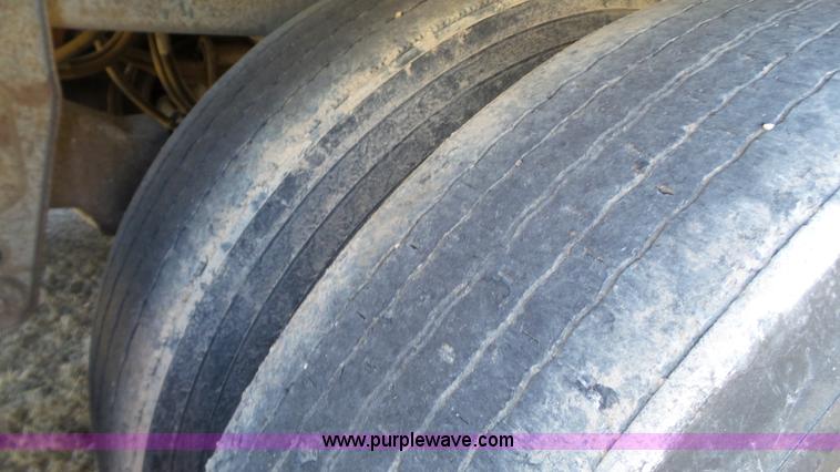 image for item J1278 1983 Chamberlin JAGH-700 double hopper grain trailer