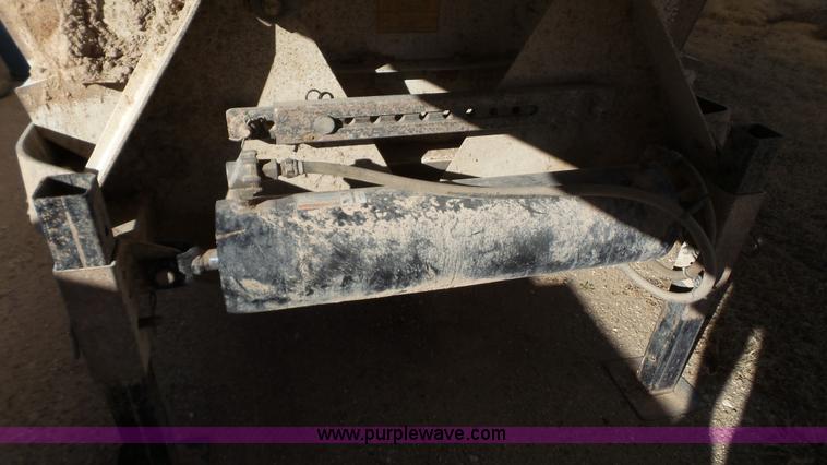 image for item J1280 2013 CTS BDT-40 bottom dump trailer