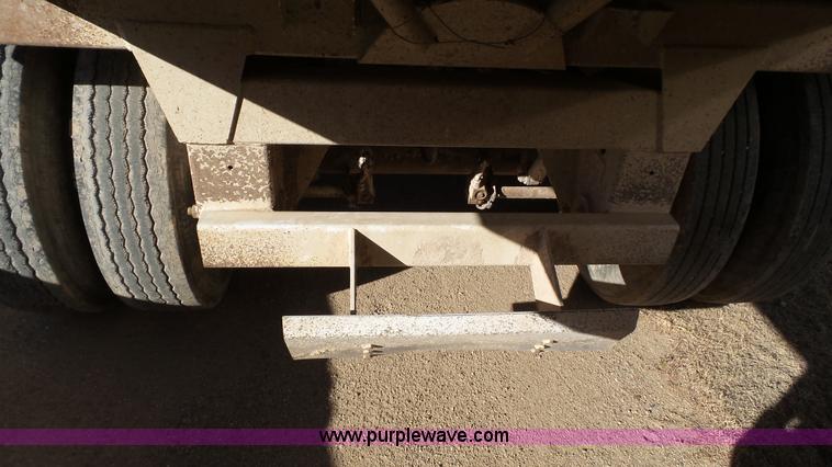 image for item J1280 2013 CTS BDT-40 bottom dump trailer