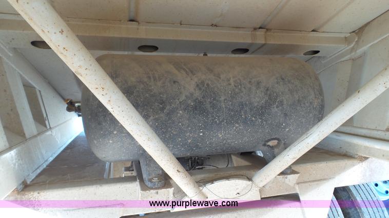 image for item J1280 2013 CTS BDT-40 bottom dump trailer