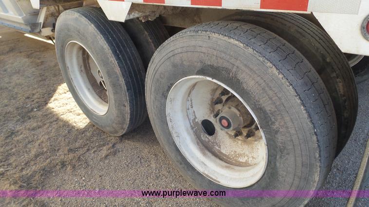 image for item J1280 2013 CTS BDT-40 bottom dump trailer