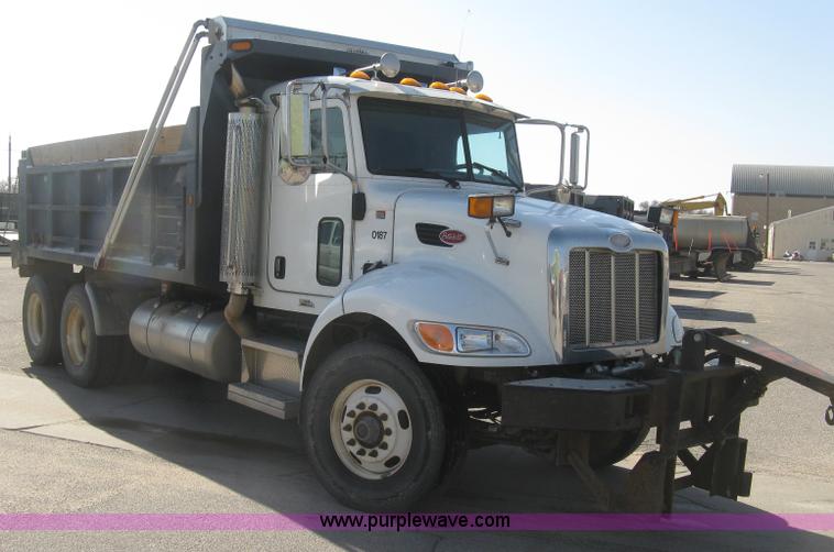 image for item J2906 2008 Peterbilt 340 dump truck