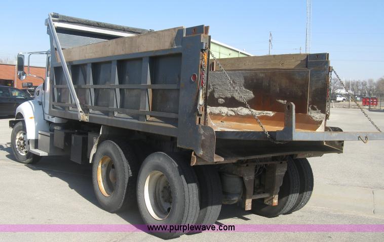 image for item J2906 2008 Peterbilt 340 dump truck