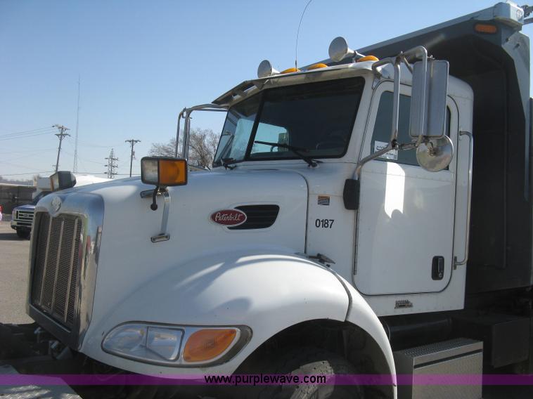 image for item J2906 2008 Peterbilt 340 dump truck