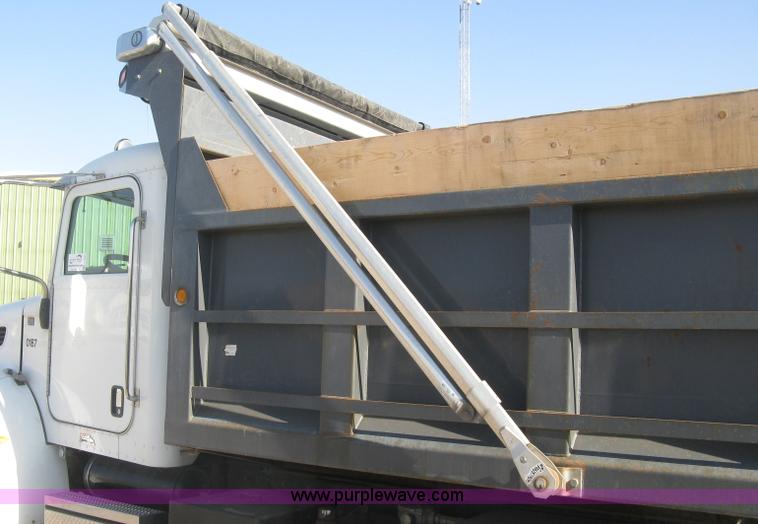 image for item J2906 2008 Peterbilt 340 dump truck