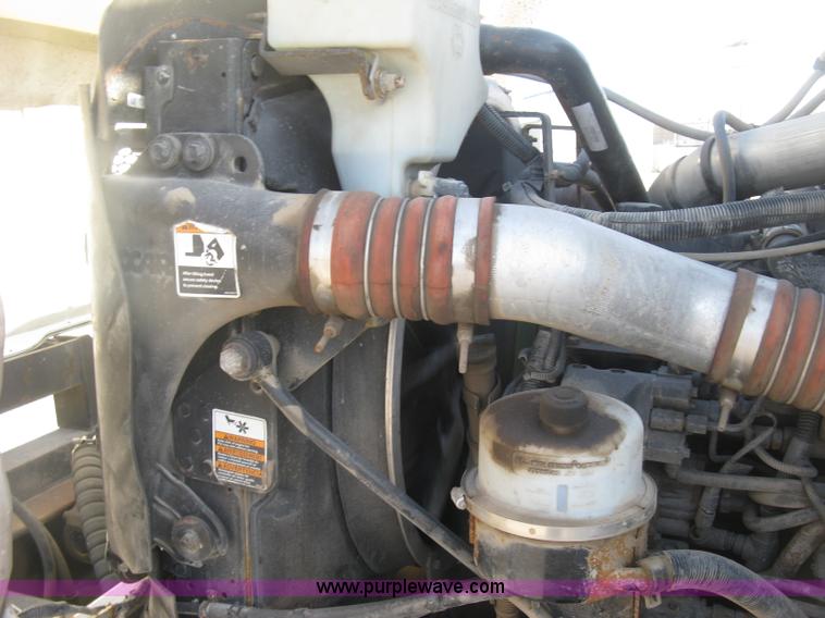 image for item J2906 2008 Peterbilt 340 dump truck