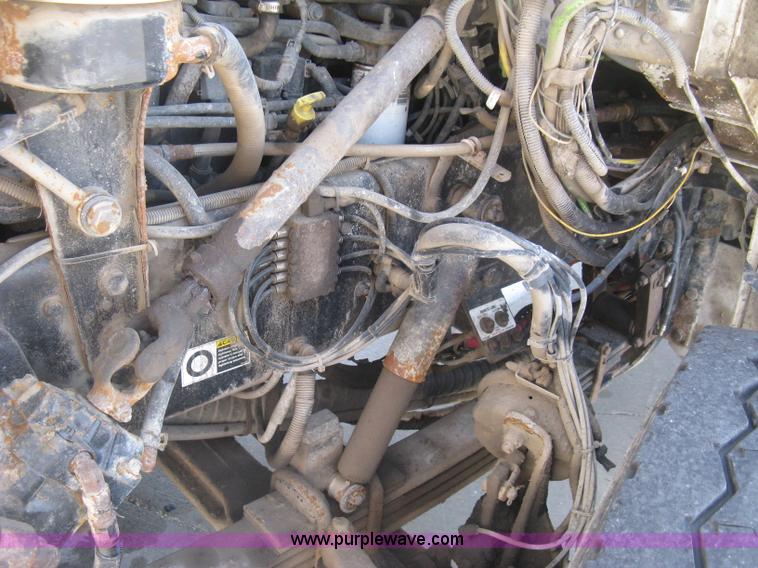 image for item J2906 2008 Peterbilt 340 dump truck