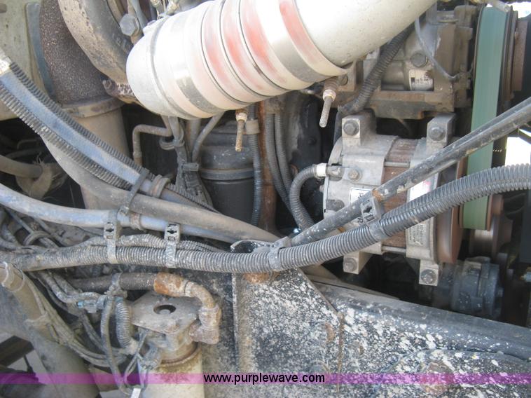 image for item J2906 2008 Peterbilt 340 dump truck