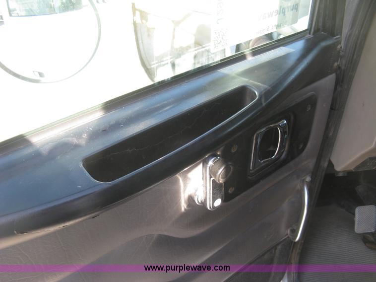 image for item J2906 2008 Peterbilt 340 dump truck