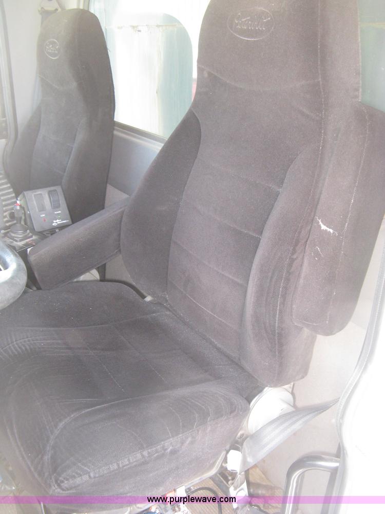 image for item J2906 2008 Peterbilt 340 dump truck