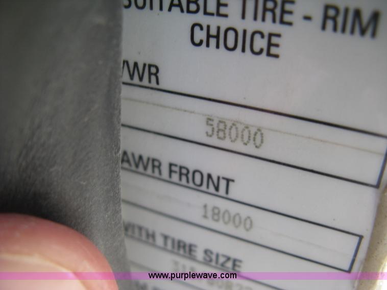 image for item J2906 2008 Peterbilt 340 dump truck