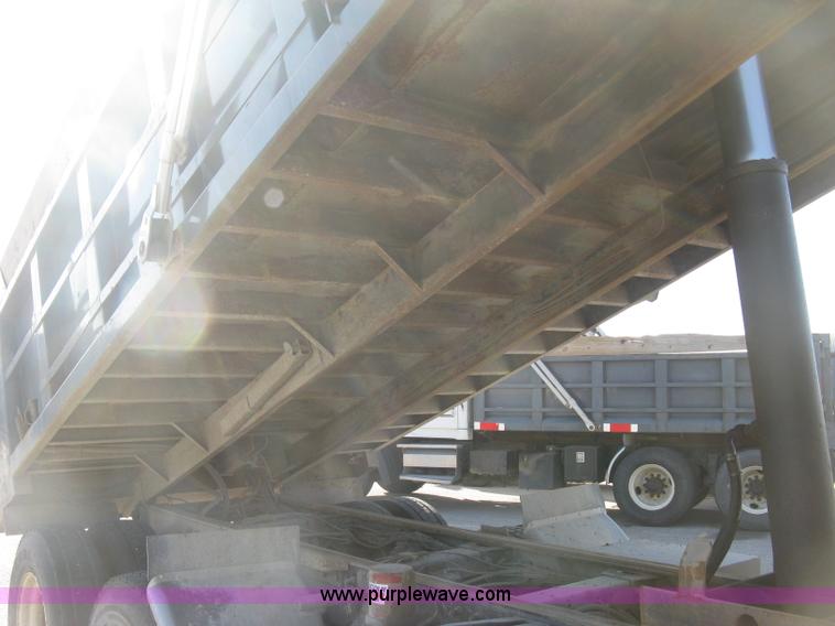 image for item J2906 2008 Peterbilt 340 dump truck