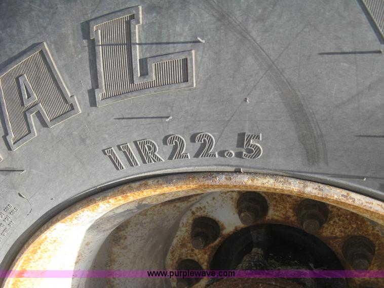 image for item J2906 2008 Peterbilt 340 dump truck