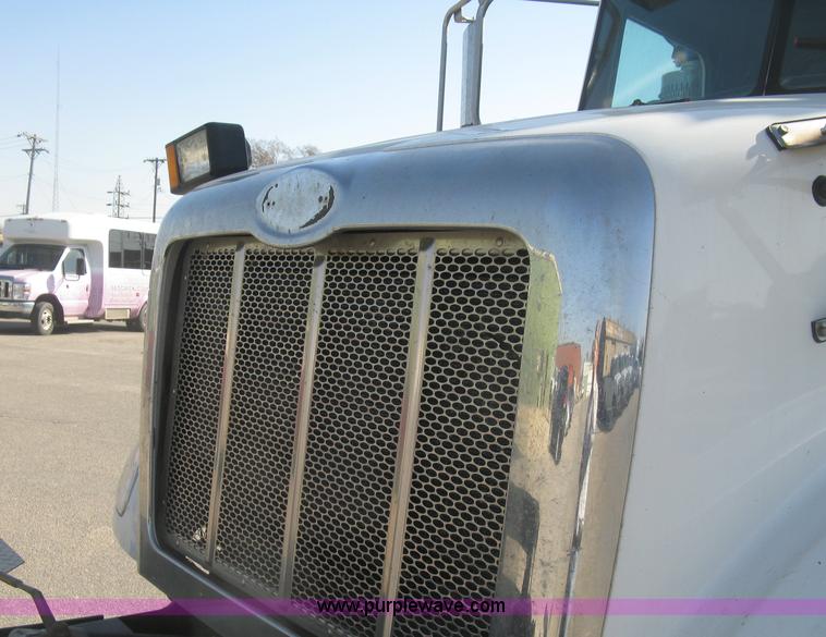 image for item J2906 2008 Peterbilt 340 dump truck