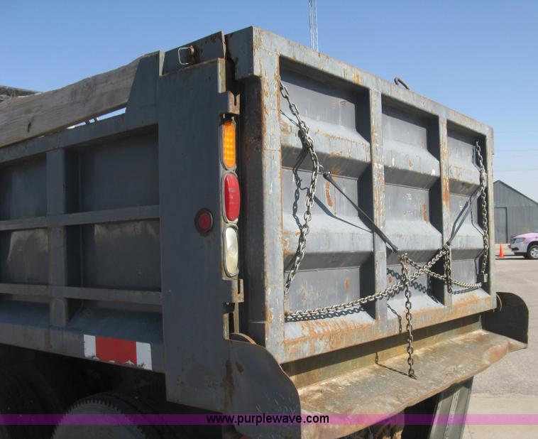 image for item J2907 2008 Sterling L8500 dump truck