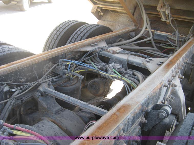 image for item J2907 2008 Sterling L8500 dump truck