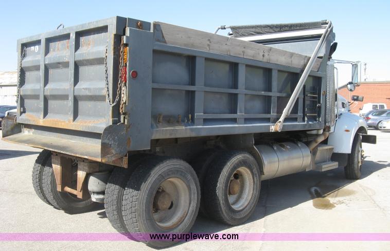 image for item J2909 2008 Peterbilt 340 dump truck