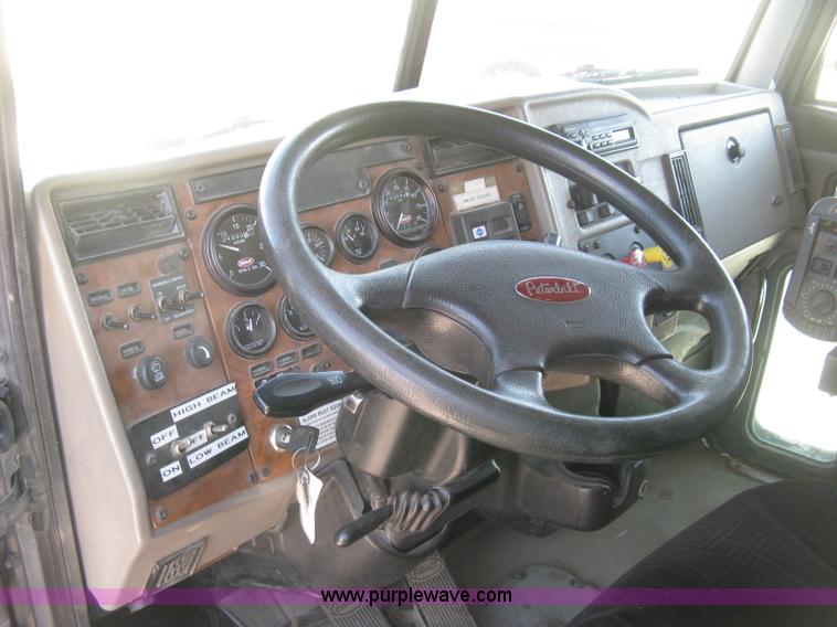 image for item J2909 2008 Peterbilt 340 dump truck