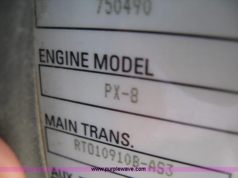 image for item J2909 2008 Peterbilt 340 dump truck