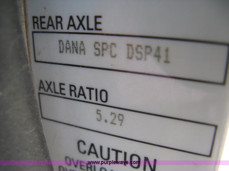 image for item J2909 2008 Peterbilt 340 dump truck