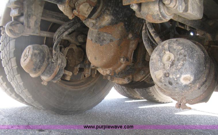 image for item J2909 2008 Peterbilt 340 dump truck