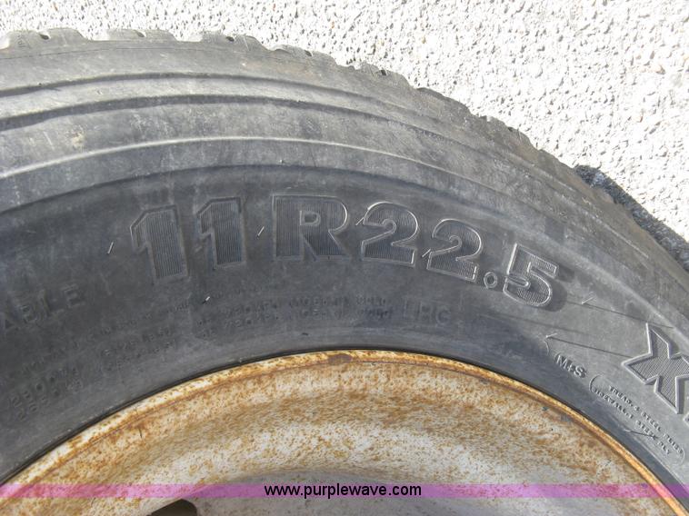 image for item J2909 2008 Peterbilt 340 dump truck