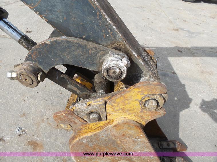 image for item J4248 2007 John Deere 27D compact excavator