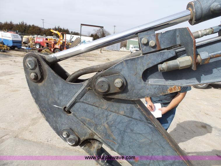 image for item J4248 2007 John Deere 27D compact excavator
