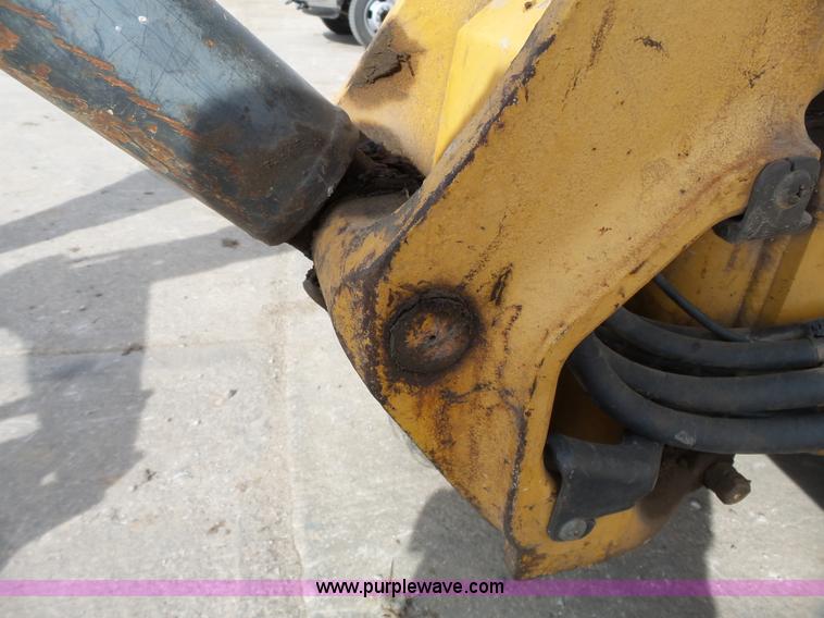 image for item J4248 2007 John Deere 27D compact excavator