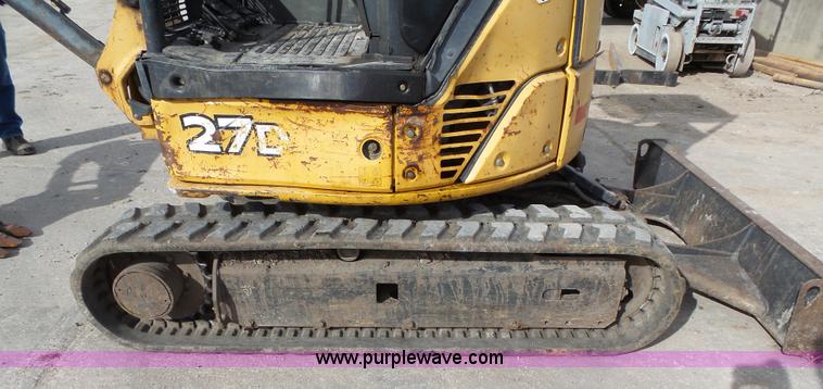 image for item J4248 2007 John Deere 27D compact excavator