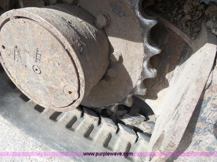 image for item J4248 2007 John Deere 27D compact excavator